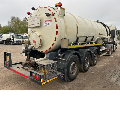 2015 WHALE TANKERS VACUUM TANKER