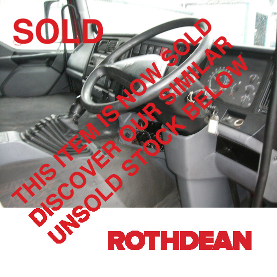 2000 RENAULT PREMIUM in 6x2 Tractor Units