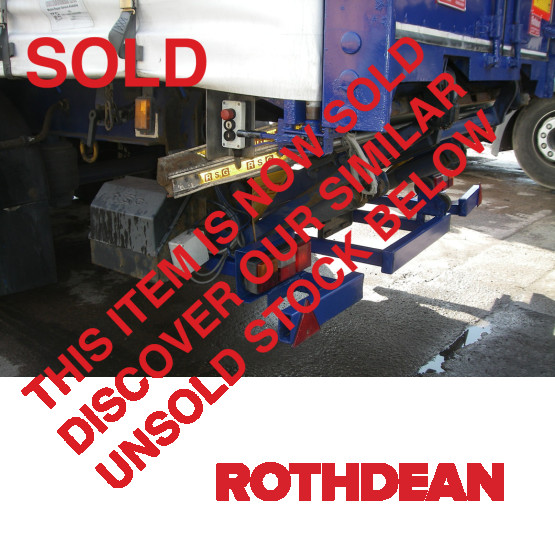 2002 SDC 4.2M TAILIFT in Curtain Siders Trailers