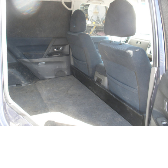 2006 MITSUBISHI PAJERO DI-D COMMERCIAL in Cars and Light Vans Rigid