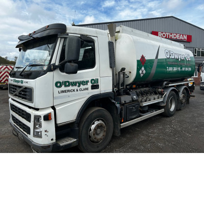 2006 VOLVO FM-300