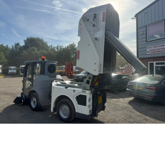 2022 HAKO CITYMASTER 1650 in Compact Sweepers