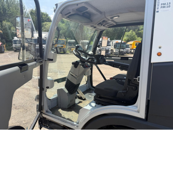 2021 BUCHER CITYCAT V20 in Compact Sweepers