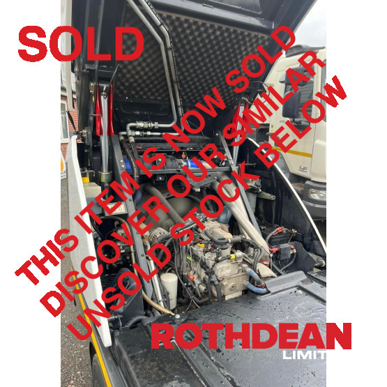 2020 JOHNSTON CX202 ROAD SWEEPER in Compact Sweepers