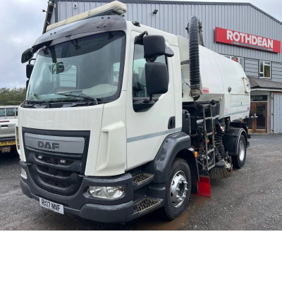 2017 DAF LF55-220