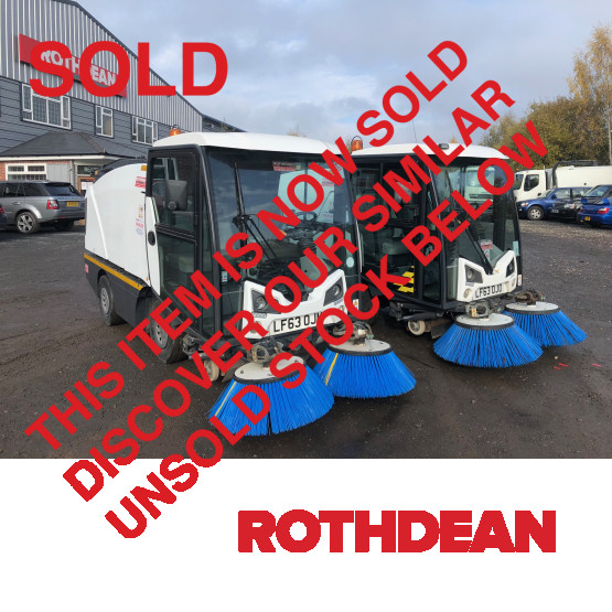 2013 JOHNSTON SWEEPER in Compact Sweepers