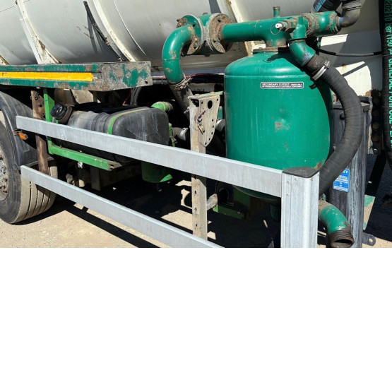 2010 WHALE MILD STEEL WASTE DISPOSAL TANK in Vacuum Tankers Trailers
