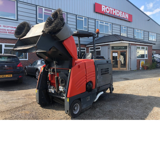 2012 HAKO HAKOMATIC 1800 LPG ROAD SWEEPER in Compact Sweepers