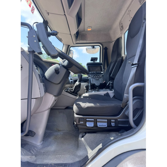 2019 DAF / JOHNSTON LF 230 FA in Truck Mounted Sweepers