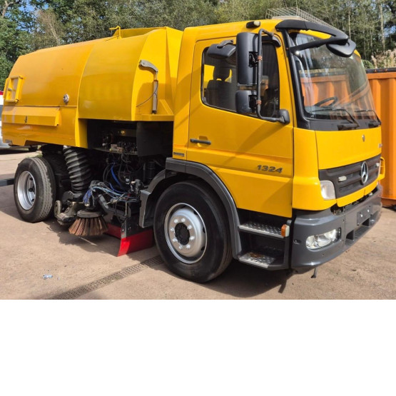 2010 MERCEDES ATEGO1324 BLUETEC 5 ROAD SWEEPER in Truck Mounted Sweepers