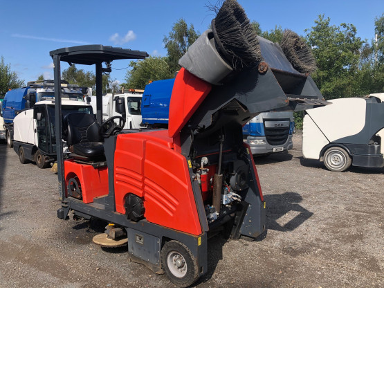 2012 HAKO HAKOMATIC 1800 LPG ROAD SWEEPER in Compact Sweepers