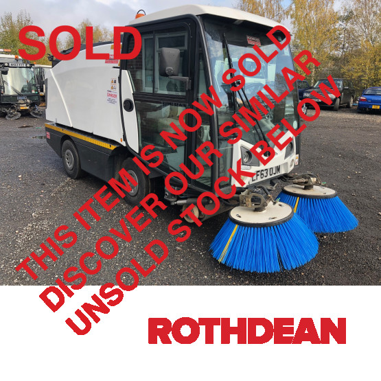 2013 JOHNSTON SWEEPER in Compact Sweepers