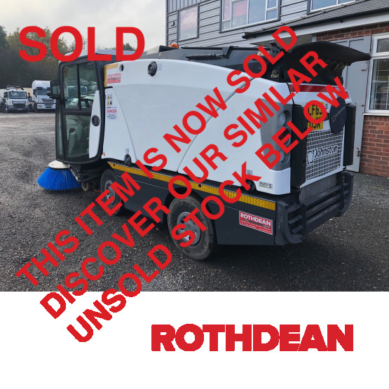 2013 JOHNSTON SWEEPER in Compact Sweepers