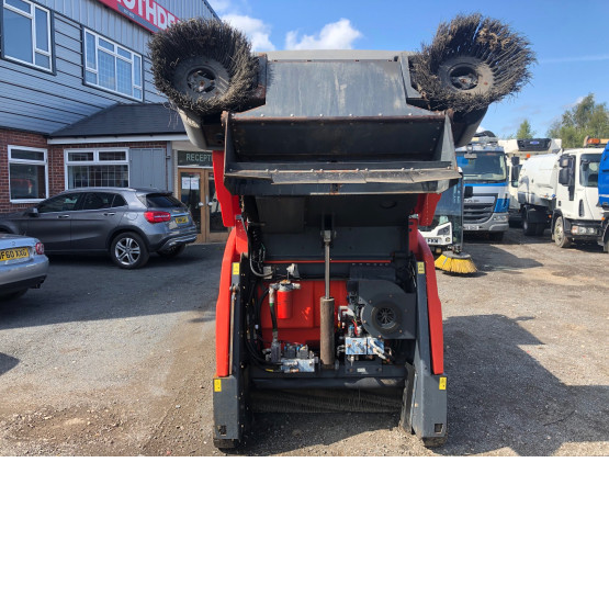 2012 HAKO HAKOMATIC 1800 LPG ROAD SWEEPER in Compact Sweepers