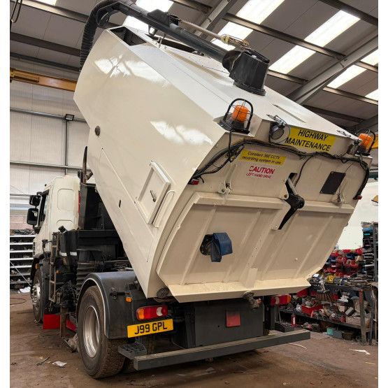 2015 DAF LF250 ROAD SWEEPER in Truck Mounted Sweepers