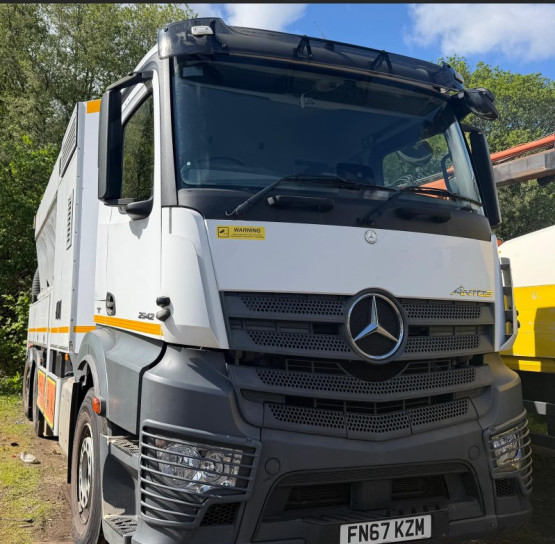 2017 MERCEDES Antos 2542 in Vacuum Excavators