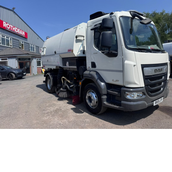 2019 DAF / JOHNSTON LF 230 FA in Truck Mounted Sweepers