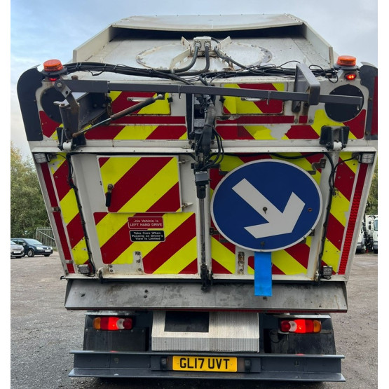 2017 VOLVO FL250 ROAD SWEEPER in Truck Mounted Sweepers