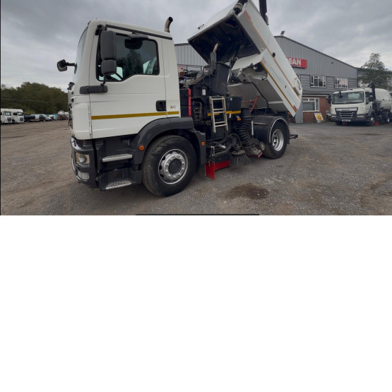2013 MAN TGM15.250 EEV ROAD SWEEPER in Truck Mounted Sweepers