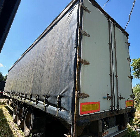 2008 Montracon CURTAIN SIDER in Curtain Siders Trailers