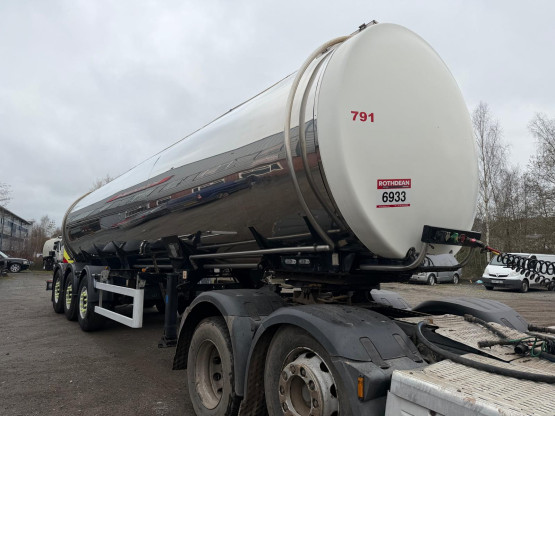 2009 CLAYTON Stainless Steel Milk Tanker in Food & Chemical Tankers Trailers
