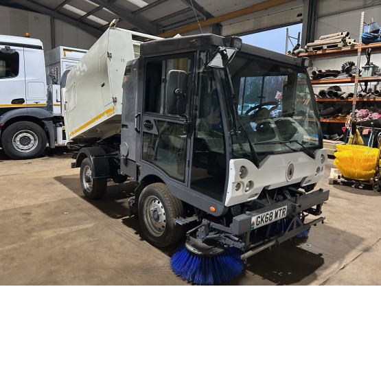 2018 SCARAB  in Compact Sweepers