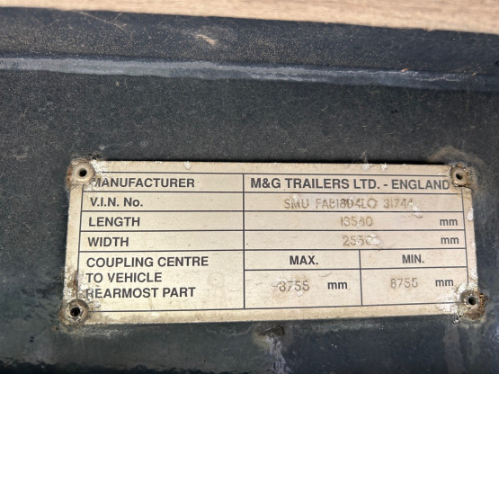 2004 M & G CURTAIN SIDER in Curtain Siders Trailers