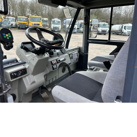 2020 SCARAB M25H in Compact Sweepers