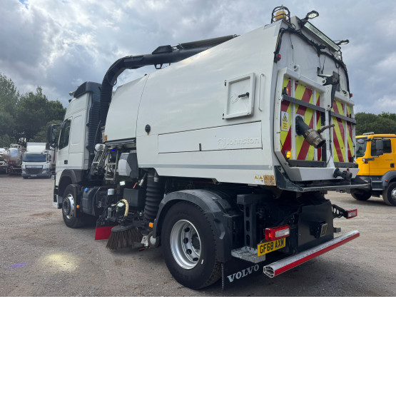 2018 VOLVO FM 330 Globetrotter in Truck Mounted Sweepers