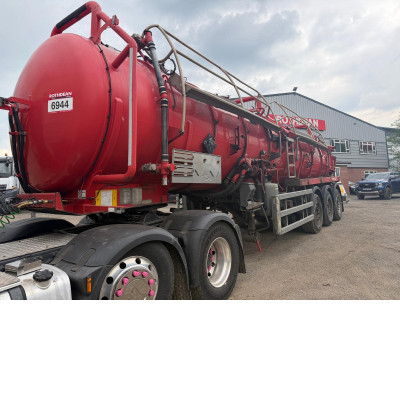 2003 Whale Waste Disposal Tanker