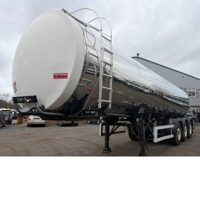 2009 Clayton Stainless Steel Milk Tanker