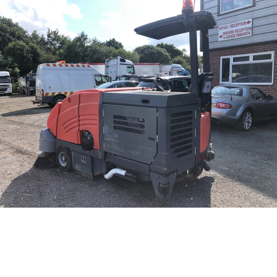 2012 HAKO HAKOMATIC 1800 LPG ROAD SWEEPER in Compact Sweepers