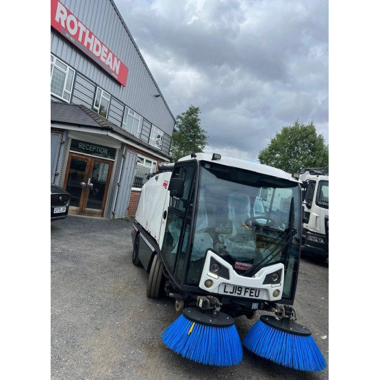 2019 JOHNSTON C202 ROAD SWEEPER in Compact Sweepers